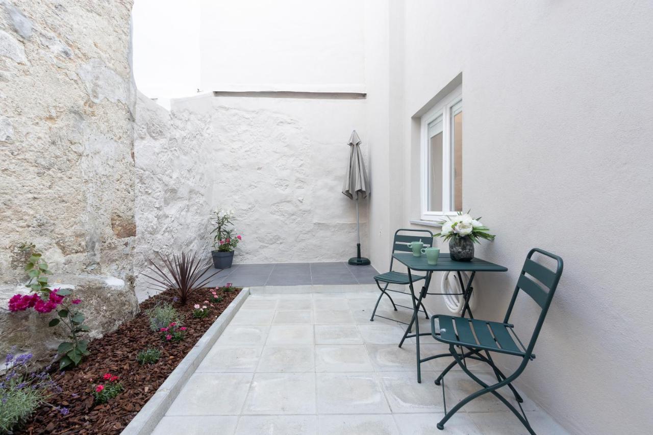Dona Emilia Guest House & Studio Apartment Building 维亚纳堡 外观 照片