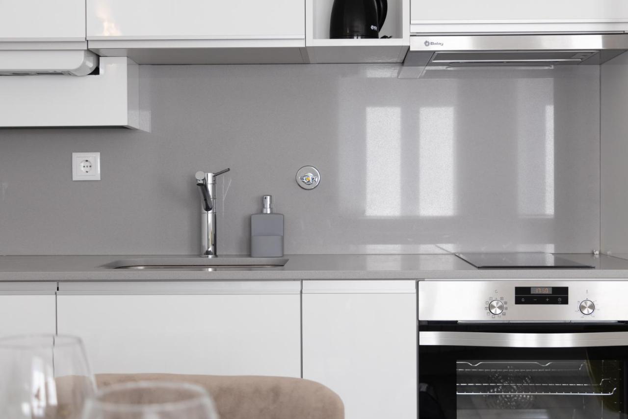 Dona Emilia Guest House & Studio Apartment Building 维亚纳堡 外观 照片